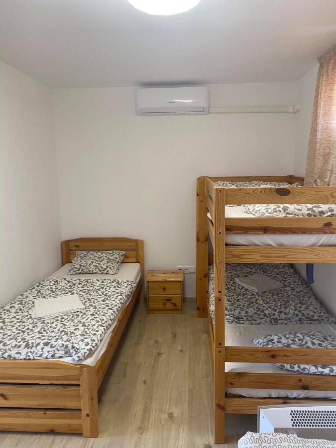 לינה וארוחת בוקר Dunaszeg La Curia Panzio מראה חיצוני תמונה